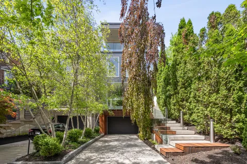 20A Woodlawn Avenue, ON M4V 1G7