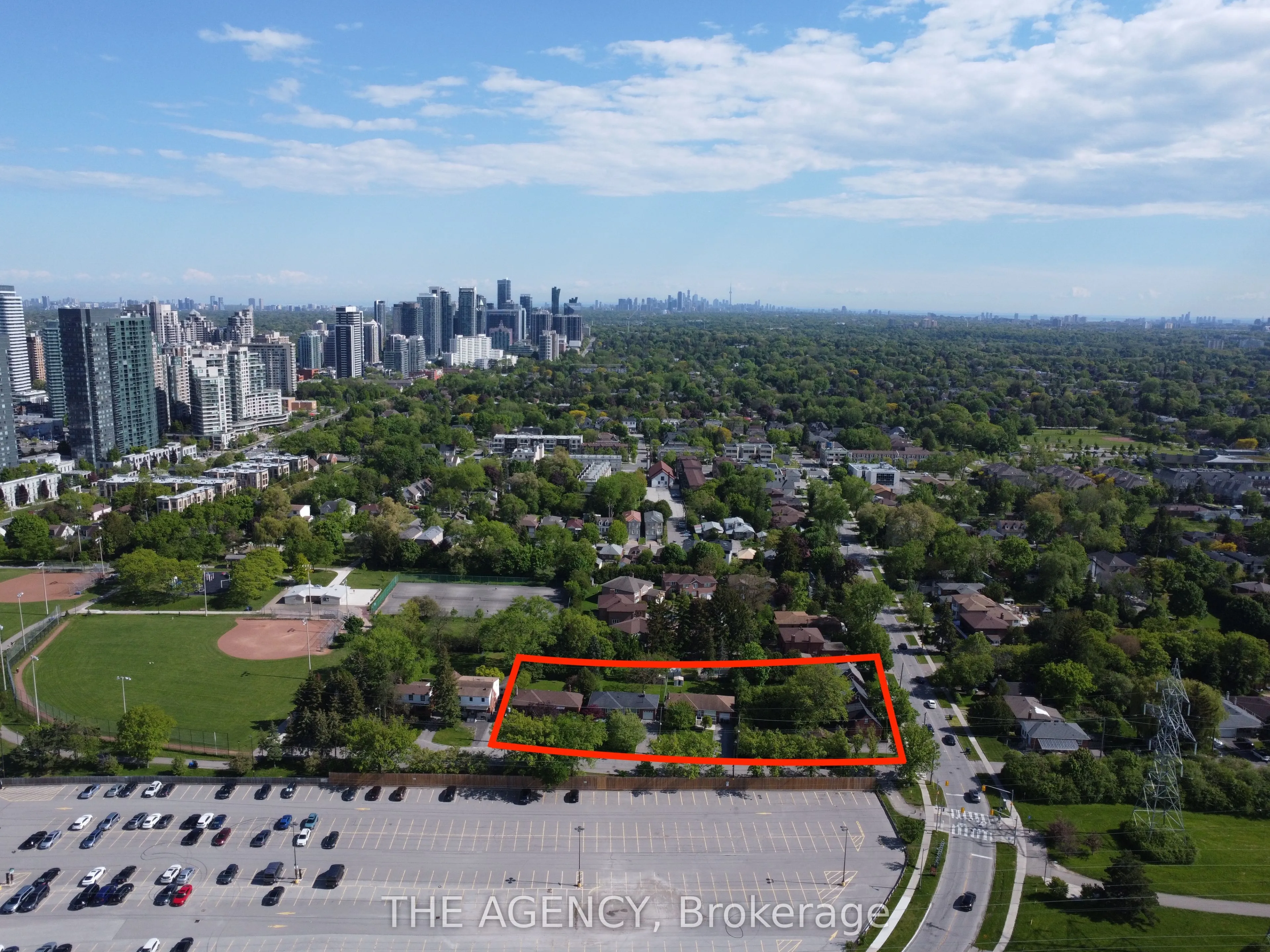 137 Blake Avenue, ON M2M 1B4