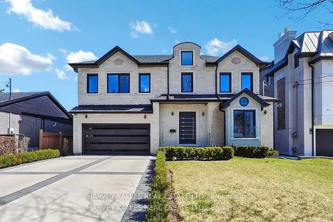 11 Dornfell Street, ON M2R 2Y5