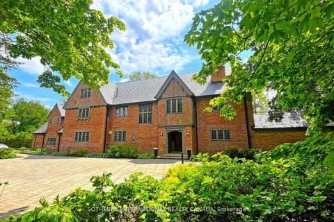 372 Old Yonge Street, ON M2P 1R4