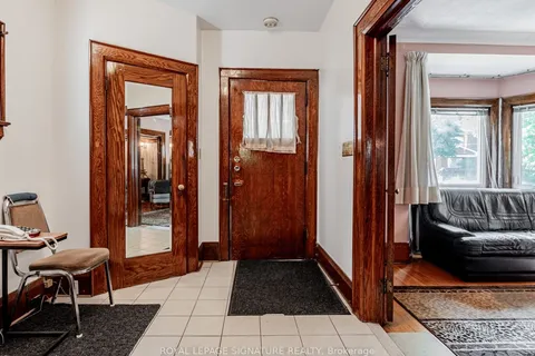 55 Pinewood Avenue, ON M6C 2V2