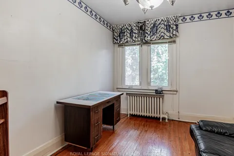 55 Pinewood Avenue, ON M6C 2V2
