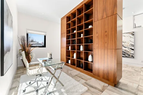 14 Windham Drive, ON M2K 1X8