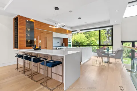 14 Windham Drive, ON M2K 1X8