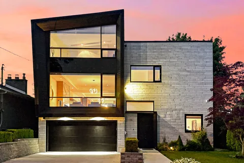 14 Windham Drive, ON M2K 1X8