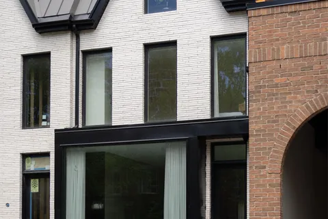 48 Shaftesbury Avenue, ON M4T 1A2