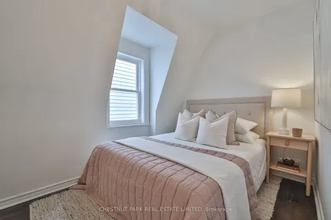 150 Christie Street, Toronto, ON M6G 3B4