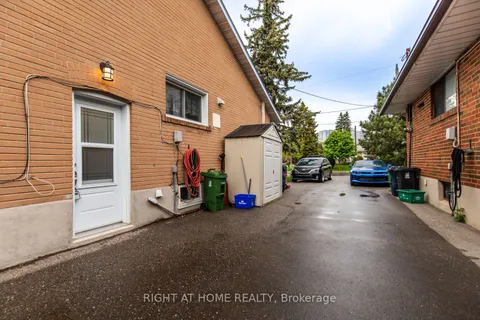 12 Murellen Crescent, ON M4A 2K5