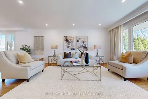 34 Goddard Street, ON M3H 5C8