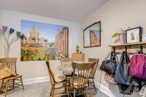 327 Vaughan Road, ON M6C 2N5