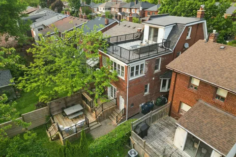 34 Winnett Avenue, ON M6C 3L3