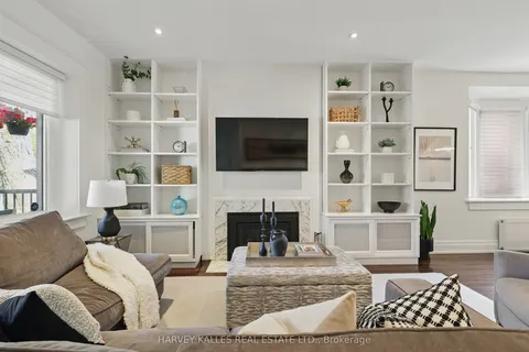 34 Winnett Avenue, ON M6C 3L3