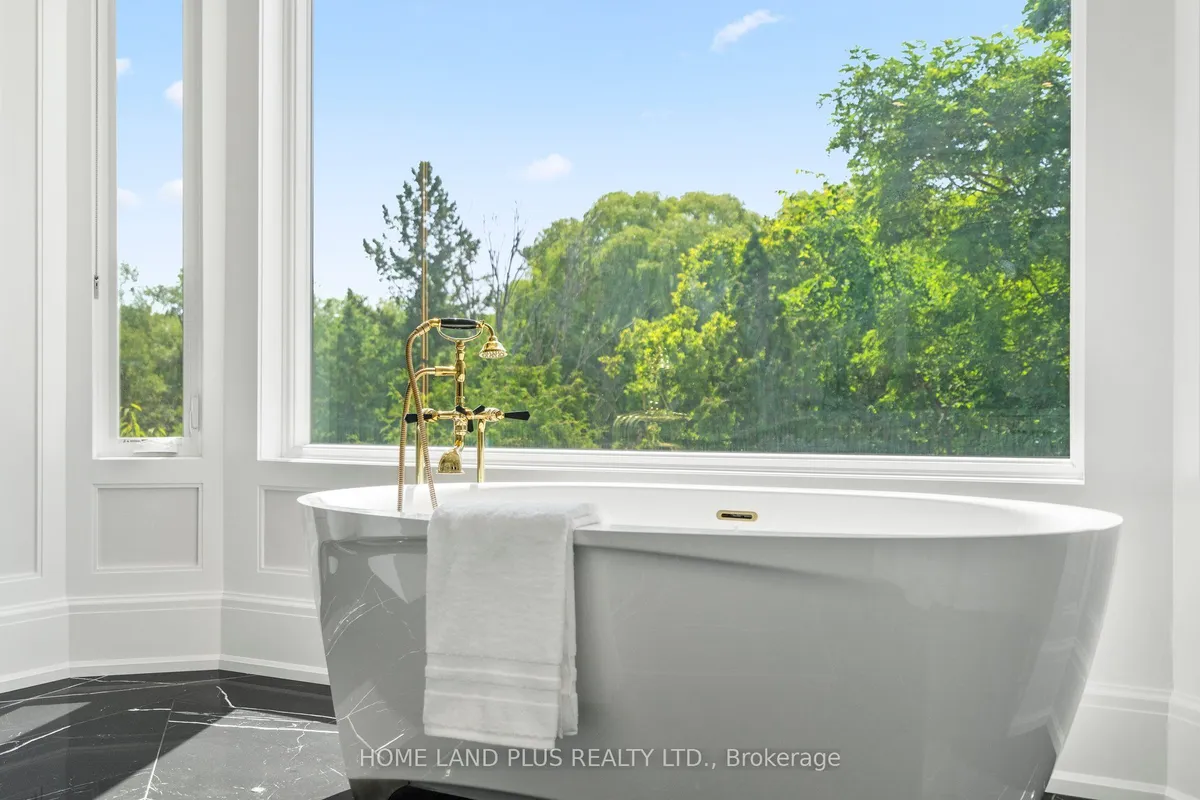 77 Citation Drive, ON M2K 1S9