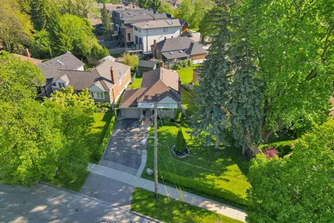 229 Ridley Boulevard, ON M5M 3M5