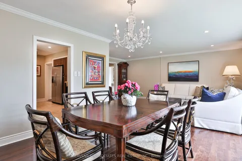 49 Hearthstone Crescent, ON M2R 1G2