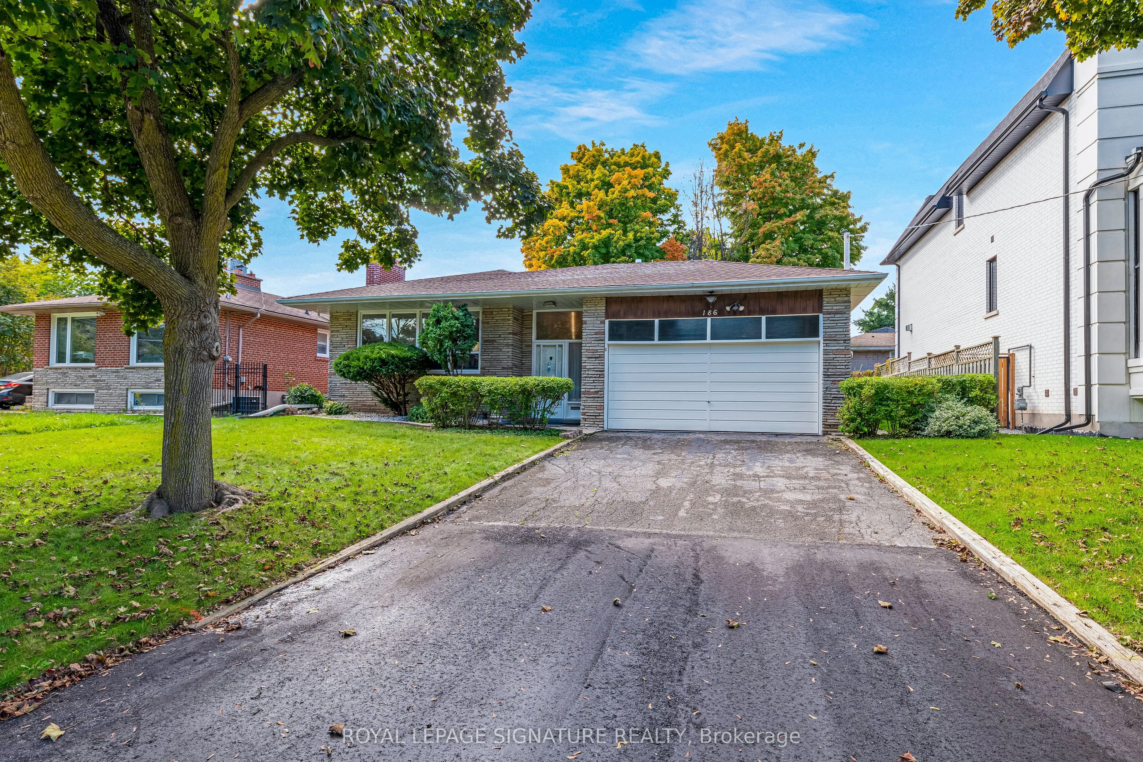 186 Burbank Drive, ON M2K 1P4