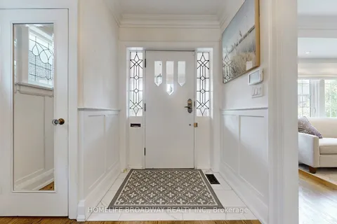 30 Kilbarry Road, Toronto, ON M5P 1K5