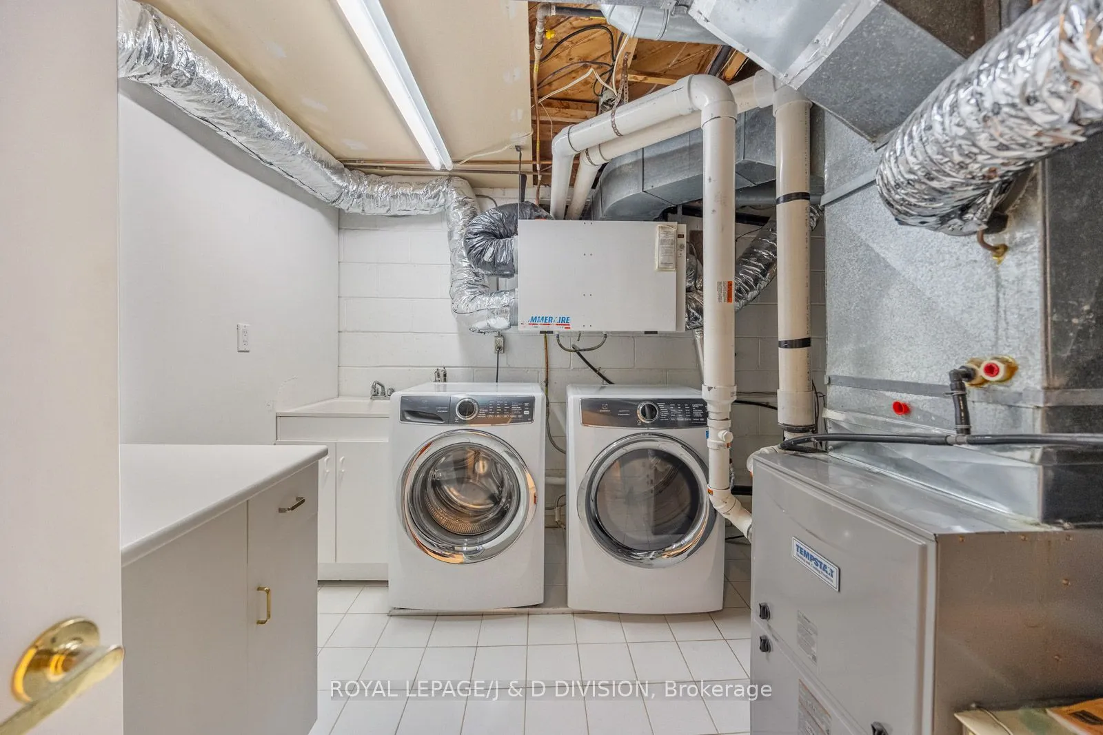 31 George Henry Boulevard, ON M2J 1E3