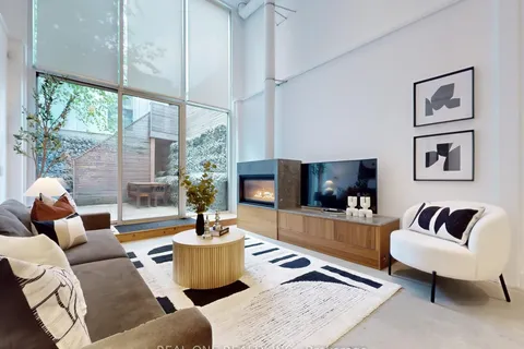 840 Richmond Street, ON M6J 1C9