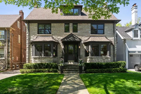12 Highland Crescent, ON M4W 2S7