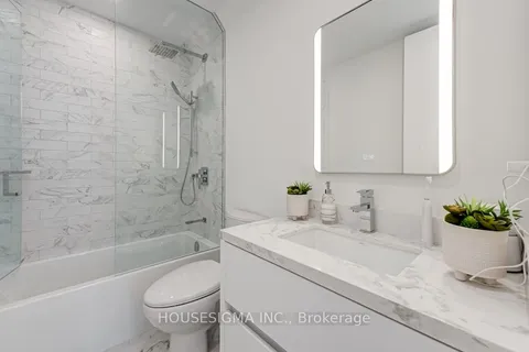 188 Duplex Avenue, ON M5P 2A9