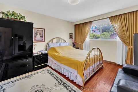 43 Ernest Avenue, ON M2J 3T4