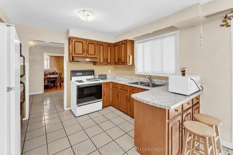 43 Ernest Avenue, ON M2J 3T4