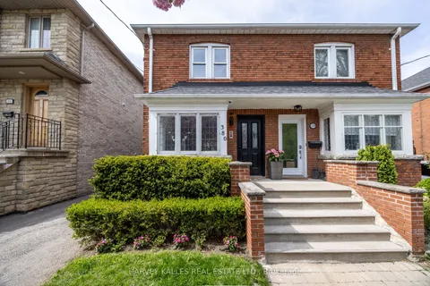 380 Old Orchard Grove, ON M5M 2E9