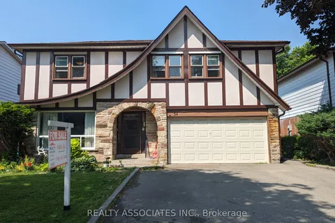 34 Cobblestone Drive, ON M2J 2X7