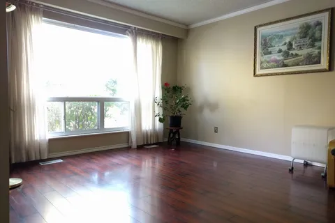 34 Cobblestone Drive, ON M2J 2X7