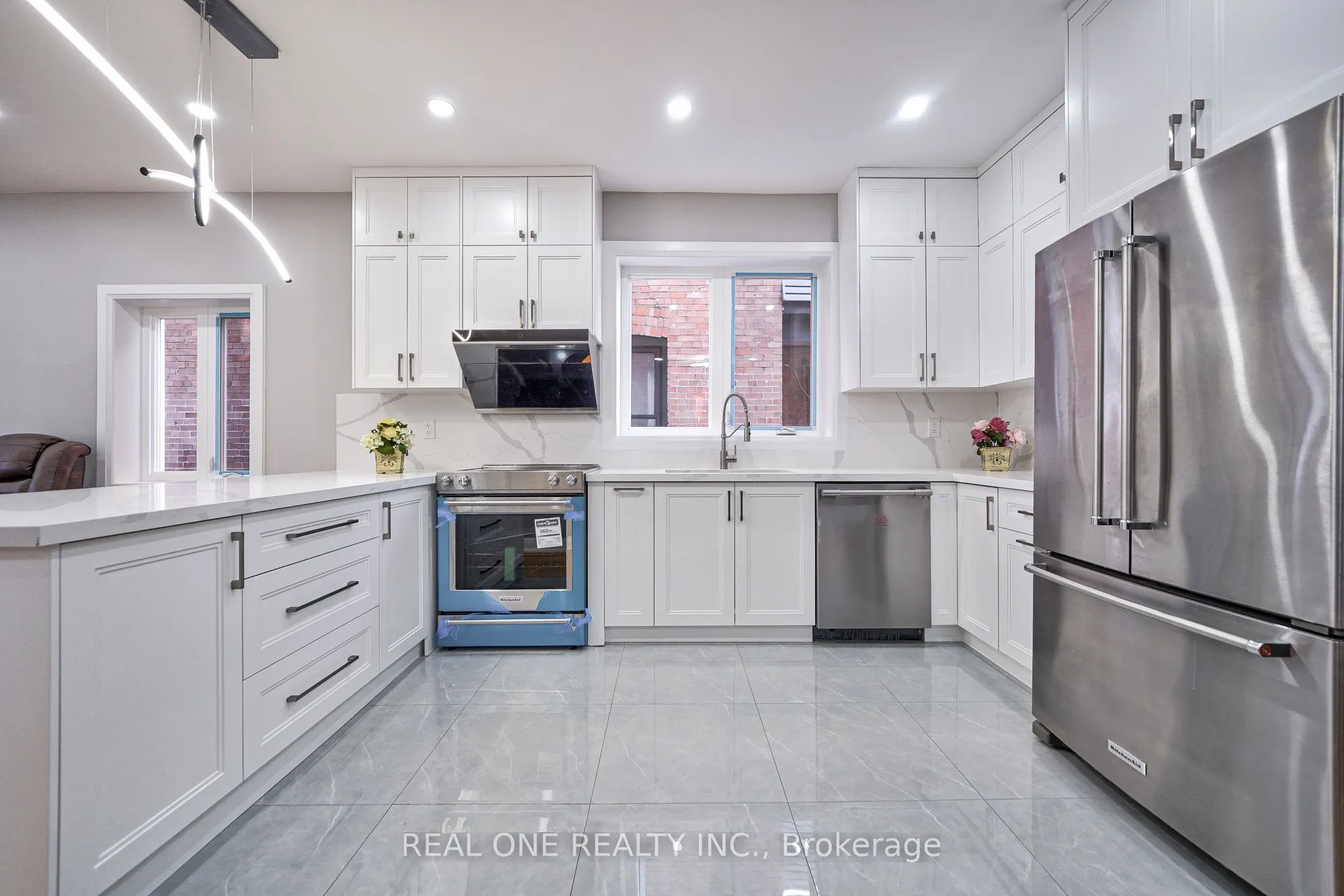 157 Glenholme Avenue, ON M6E 3C5