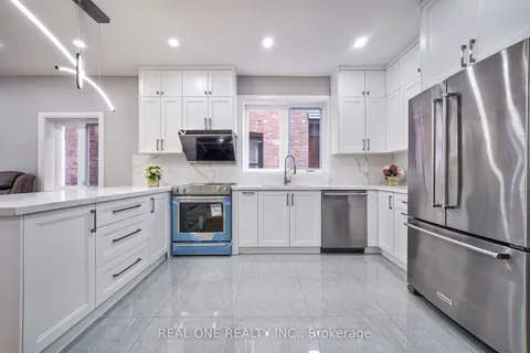 157 Glenholme Avenue, ON M6E 3C5