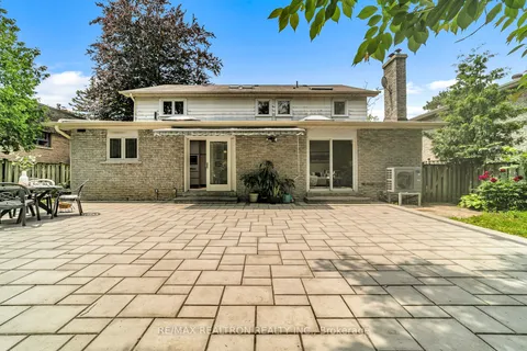 153 Banbury Road, ON M3B 2L7