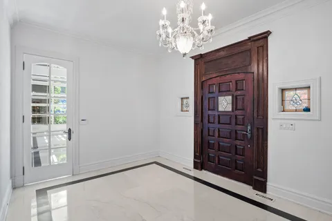 40 Old Colony Road, ON M2L 2K1