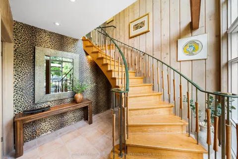9 Audubon Court, ON M2N 1T8
