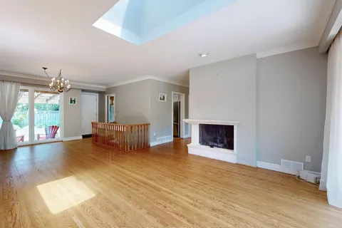 46 Chelford Road, ON M3B 2E5