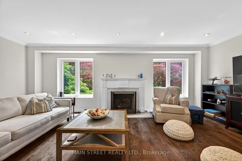 737 Merton Street, ON M4S 1B4