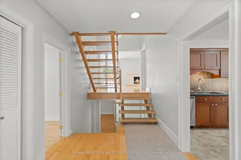 371 Woodsworth Road, ON M2L 2T8