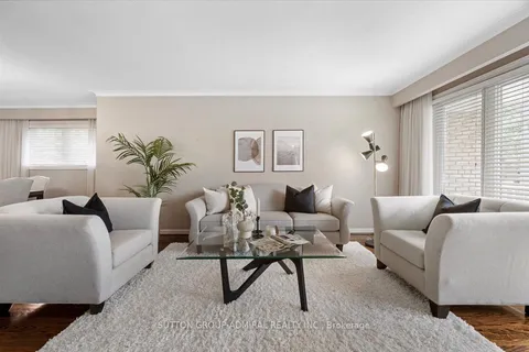 40 Marathon Crescent, ON M2R 2L7