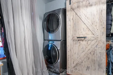 31 Rose Avenue, ON M4X 1N7