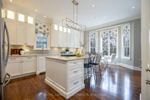 85 Joicey Boulevard, ON M5M 2T4