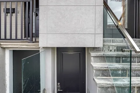 623 Dupont Street, ON M6G 1Z3