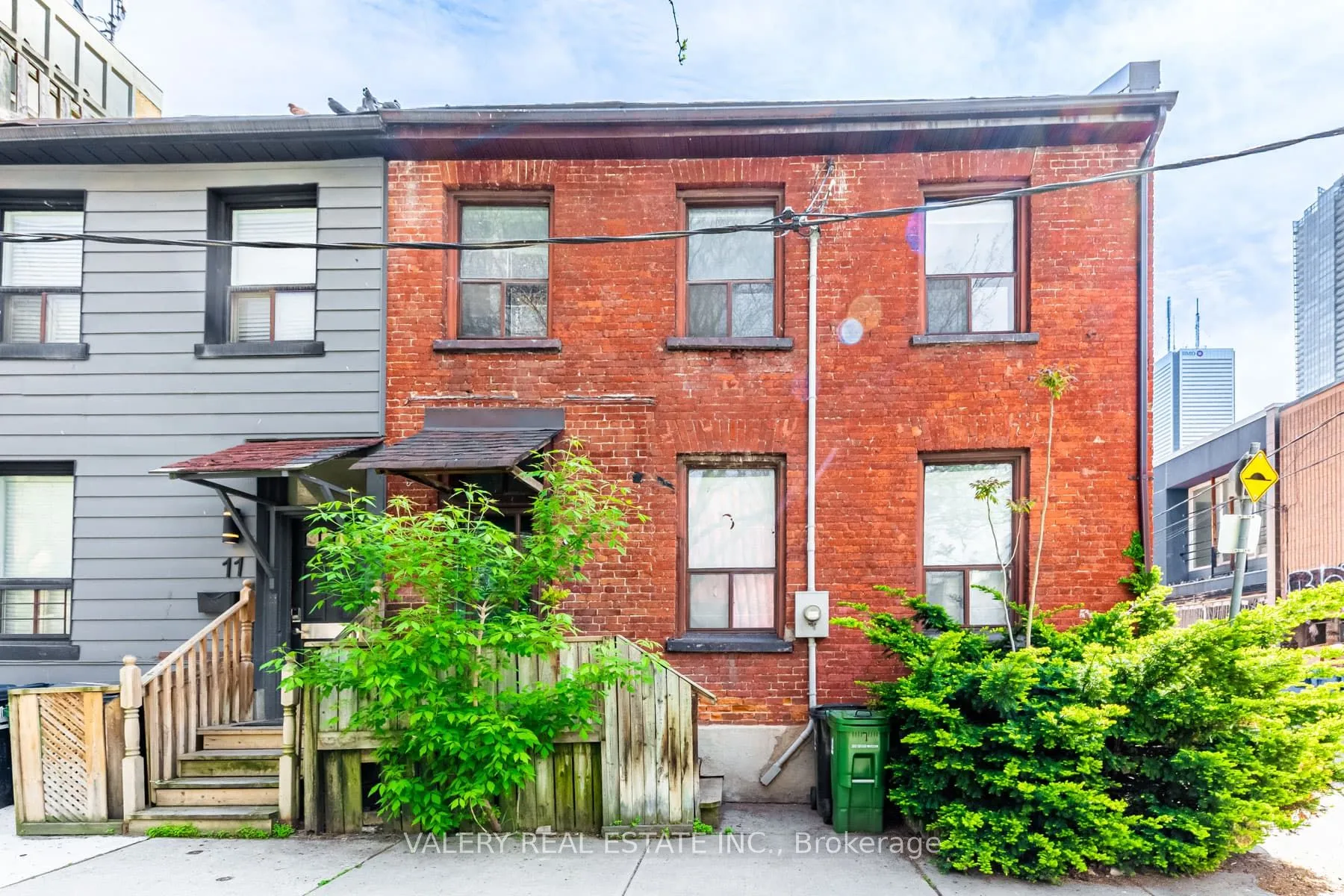 9 St Patricks Square, ON M5T 1W8