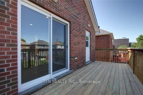 447 Oakwood Avenue, ON M6E 2W4