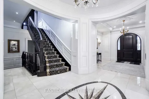 5 Swiftdale Place, ON M3B 1M3