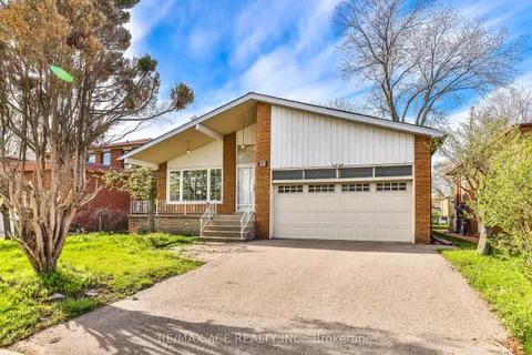 90 Charlton Boulevard, ON M2M 1C1