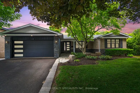 42 Heathview Avenue, ON M2K 2C1