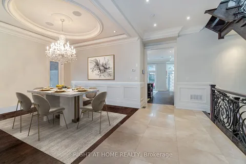 12 Walder Avenue, ON M4P 2R5