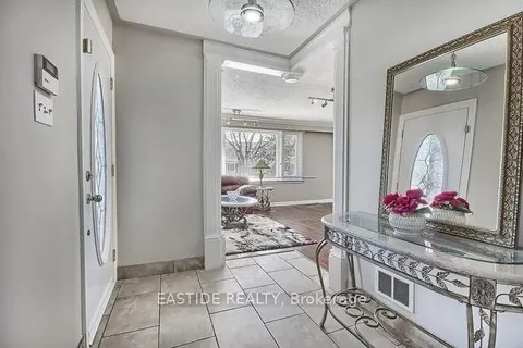 182 Moore Park Avenue, ON M2M 1N2