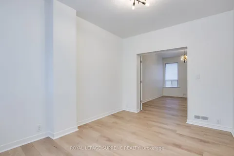 255 Howland Avenue, ON M5R 3B7
